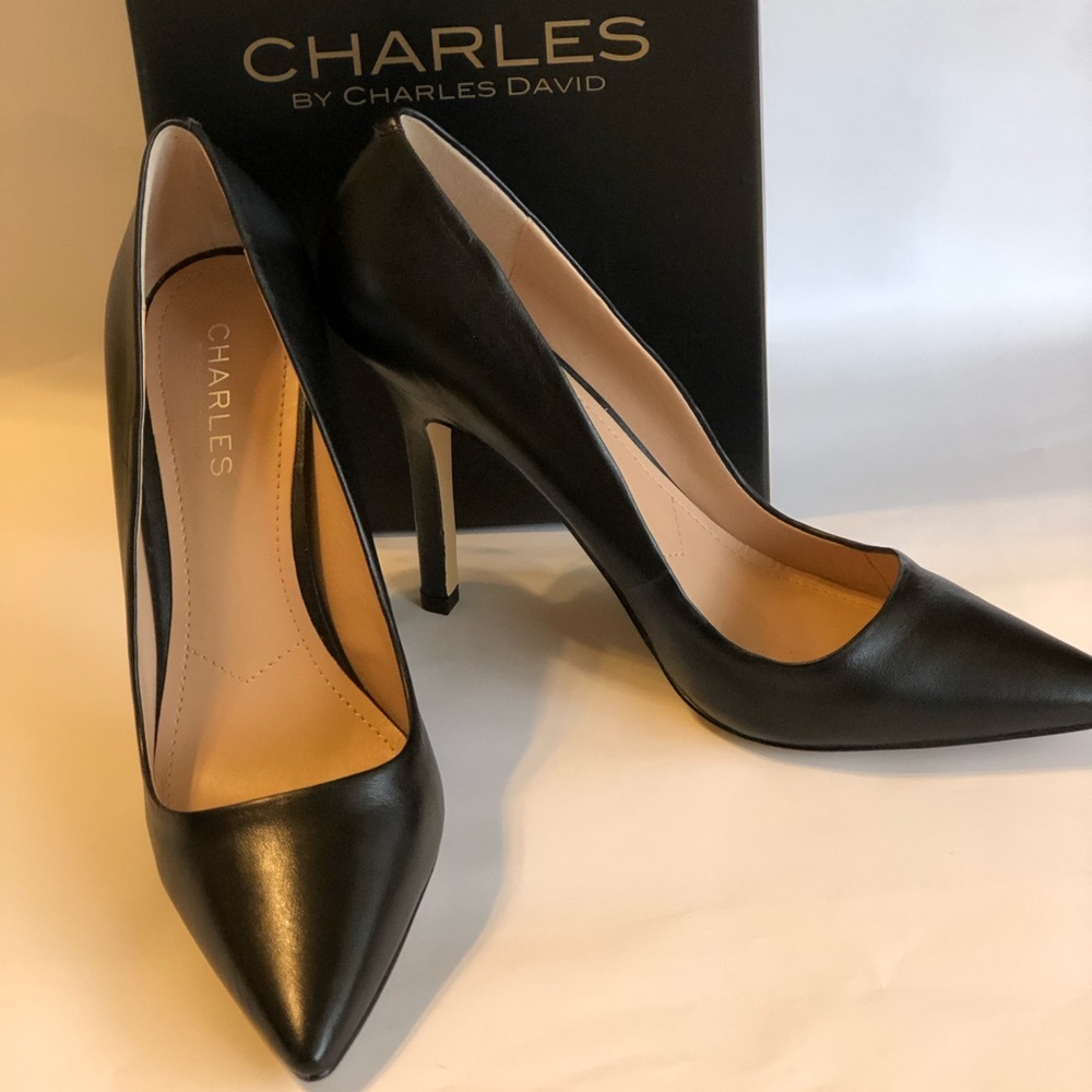 Charles by Charles David Sweetness Pumps Size 8